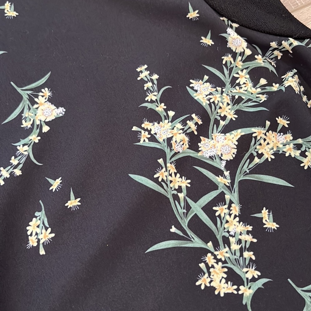 TED BAKER black ruffle sleeve floral blouse size 5 - Picture 9 of 9